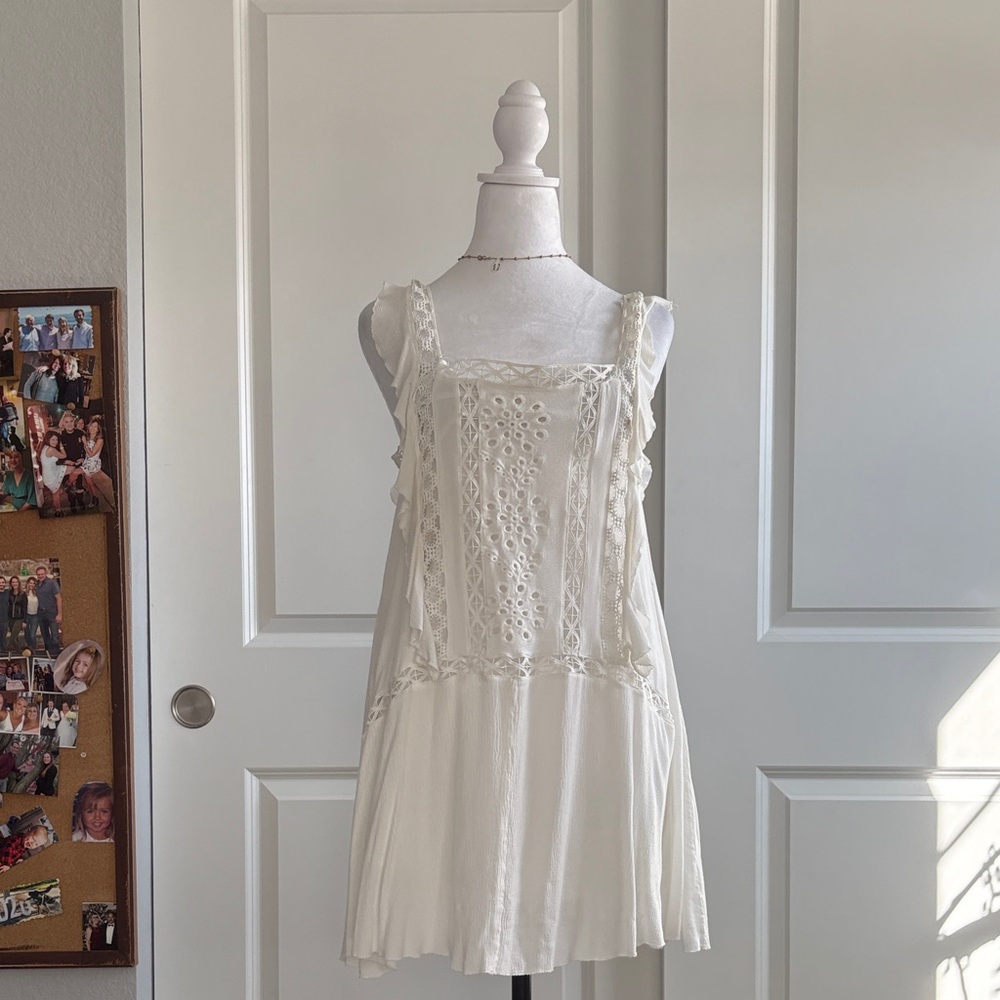 Wishlist Cream Lace-Panel Ruffle Strap Midi Dress